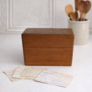Vintage Solid Wood Recipe OR Index Card Box